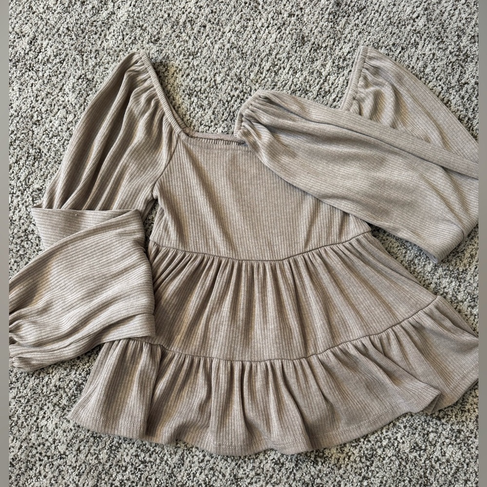 Altar’d State flowy beige fitted top